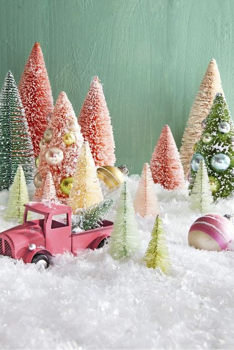 Bottle Brush Christmas Trees, Pink Xmas, Brush Trees, Christmas Tablescape, Pink Christmas Decorations, Quotes Inspiring, Navidad Diy, Bottle Brush Trees, Whimsical Christmas