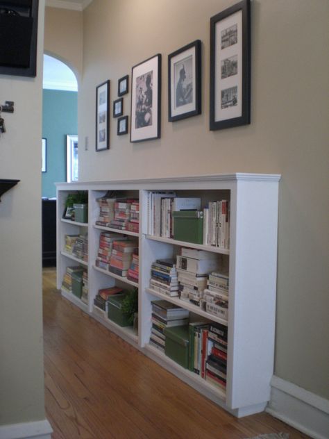 build small bookcases, even in a narrow hallway Hallway Bookshelf, Entryway Bookshelf, Space Hallway, Hallway Ideas Diy, Storage Wars, Reading Space, Bookshelf Ideas, House Storage, Apartment Entryway