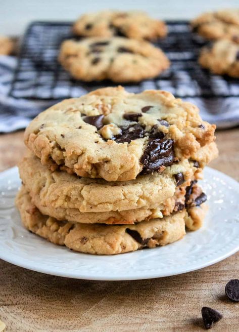 Desserts Archives | Page 5 of 11 | Southern Kissed Walnut Cookie Recipes, Chocolate Chunk Cookie Recipe, Chocolate Chip Walnut Cookies, Easy Homemade Cookies, Simple Chocolate Chip Cookie Recipe, Homemade Chocolate Chips, Chewy Cookies, Walnut Recipes, Easy Chocolate Chip Cookies