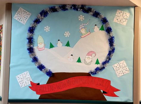 Snowglobe Bulletin Board, Winter Door Decorations Classroom, Classroom Holiday Party, Door Bulletin Boards, Winter Bulletin Board, Elementary Bulletin Boards, Kindergarten Bulletin Boards, Christmas Bulletin Boards, January Bulletin Boards