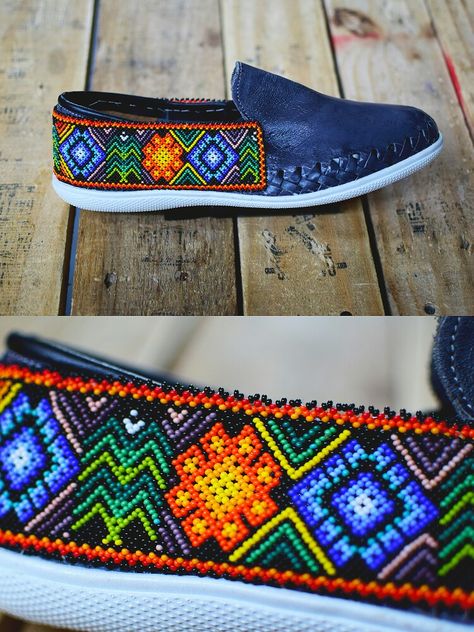 Handmade Mobile Cover, Huichol Pattern, Bead Loom Kits, Native American Beadwork Patterns, Summer Leather Sandals, Bead Woven Bracelet, Beaded Flowers Patterns, Crochet Shoes Pattern, Bead Loom Designs