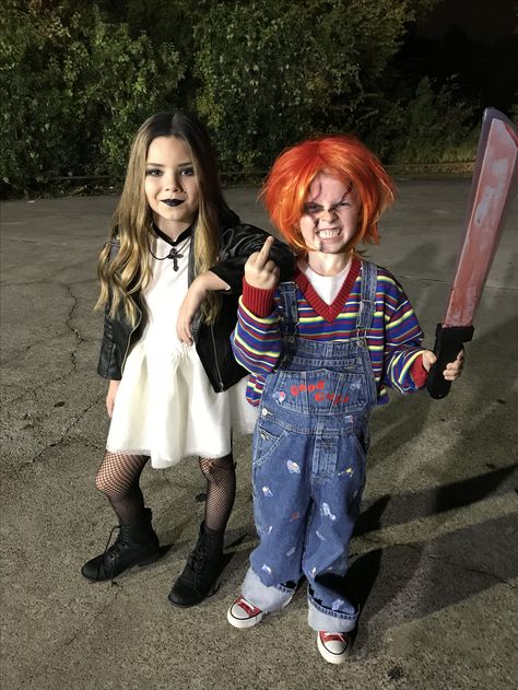 Chucky Family Halloween Costumes, Scary Halloween Costume Ideas For Kids, Chuckie Halloween Costume, Halloween Chucky Costume, Halloween Costume Chucky, Scariest Halloween Costumes, Chucky Costume For Kids, Chucky Outfit, Chucky Cosplay