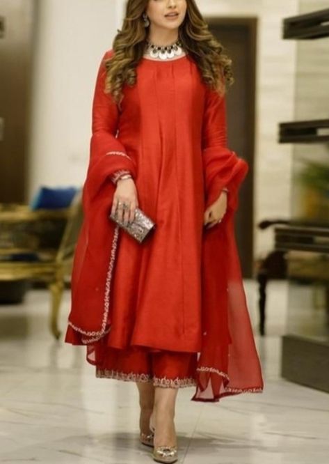 A Line Kurti Designs, Silk Culottes, Faiza Saqlain, Raw Silk Dress, Rust Color Dress, Dress Pakistani, A Line Kurti, Color Dresses, Pakistani Style