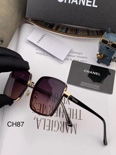 Chanel Sunglasses Women, Luxury Sunglasses Women, Glasses Women Fashion Eyeglasses, Pretty Sunglasses, Elegant Sunglasses, Classy Glasses, Glasses Frames Trendy, Chanel Glasses, Glasses Trends