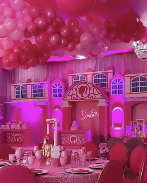 Barbie Birthday Backdrop, Barbie Party Supplies, Barbie Party Decorations, Barbie Theme Party, Birthday Goals, Pink Birthday Party, Barbie Birthday Party, Christmas Barbie, Barbie Theme