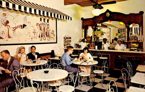 Parlor Decor, Cafe Inspiration, Old Fashioned Ice Cream, French Quarter New Orleans, Back To The 50s, Ice Cream Brands, Vintage Ice Cream, Ice Cream Parlor, Soda Fountain