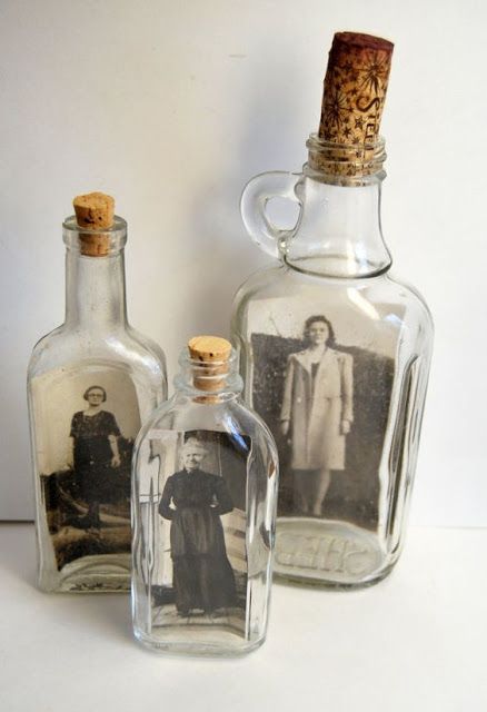 Glass Bottle Ideas, Dark Hallway, Tanaman Indoor, Bottle Ideas, Hallway Decor, Altered Bottles, Recycled Projects, Vintage Junk, Vintage Bottles