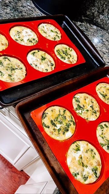 Sarah Phillips, RN on Instagram: "Super simple meal prep to save money and have healthier egg and sausage patties for our breakfast sandwiches this week! Directions: brown meat of choice (we used lean ground Turkey sausage with sage) - sauté/cook additional veggies (here we used 6 cups fresh spinach/kale and 1 chopped small onion) and divide evenly into molds *put molds onto a sturdy pan you can easily put into oven* Scramble an egg and pour over protein/veggie into each. Sprinkle any opti Egg And Sausage, Simple Meal Prep, Sarah Phillips, Ground Turkey Sausage, Turkey Patties, Egg Sandwich Breakfast, Sausage Patties, 2b Mindset, Healthy Eggs