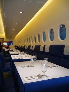 Wings Restaurant, Kitchen Looks, Airline Food, Travel Room, Airbus A380, Air Plane, Taipei City, Double Deck, Cool Cafe