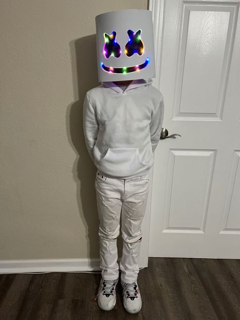 Diy Marshmallow Man Costume, Marshmallow Dj, Marshmallow Man Costume, Dj Costume, Marshmallow Man, Diy Costumes Kids, Costumes Kids, Costume Diy, Diy Costumes