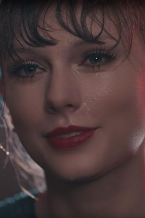 Delicate Music Video, Delicate Taylor Swift, Delicate Taylor, Taylor Swift Delicate, Taylor Swift Boyfriends, Taylor Swift Music Videos, Drip Art, Luxury Cars Rolls Royce, Wind In My Hair