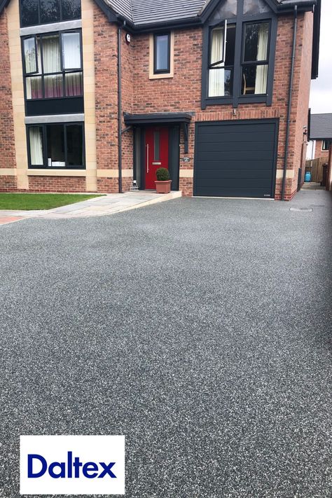 Dark Driveway, Tarmac Driveways, Block Paving Driveway, Resin Bound Driveways, Resin Driveway, Driveway Ideas, Gravel Driveway, Block Paving, Slate Grey