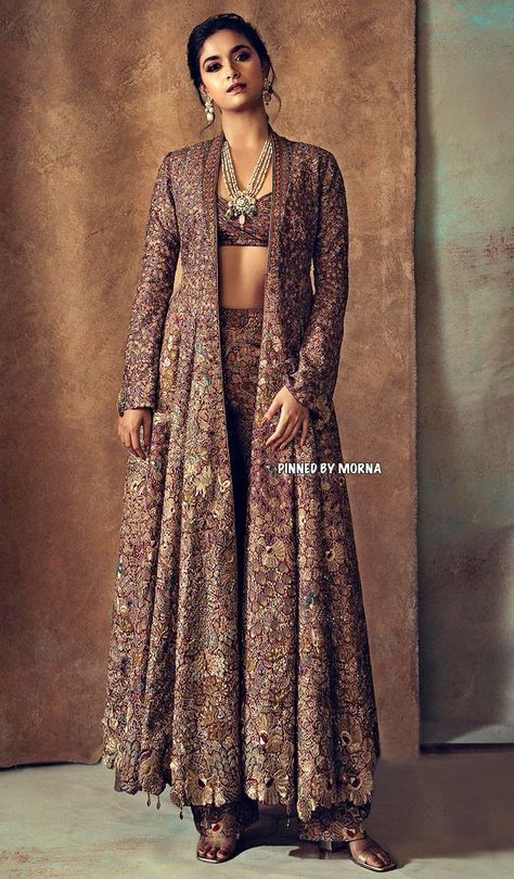 Sarara Dress, Indo Western Outfits, Brocade Lehenga, Function Dresses, Latest Bridal Dresses, Traditional Indian Dress, Long Dress Design, Fancy Dresses Long, Traditional Indian Outfits