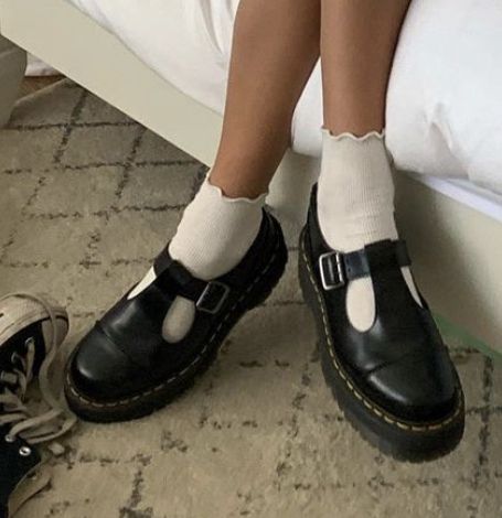 Doc Marten Buckle Shoes, Doc Martens Flats, Doc Martens Bethan Platform, Cute Socks With Doc Martens, Doc Martin Mary Janes, Doc Martens Bethan Outfit, Doc Marten Clogs, Mary Janes Docs, Doc Mary Janes