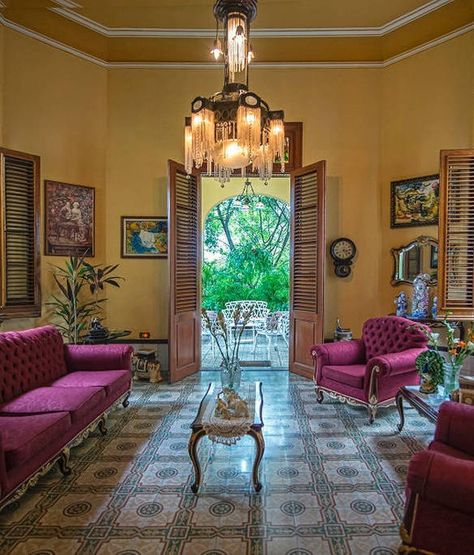 A look inside the Airbnb rentals in Cuba Cuban Interior Design, Cuban Interior, Spanish Bohemian, Cuban Decor, Cuban Architecture, Cats Cradle, Luxury Destinations, Mansions Luxury, Havana Cuba