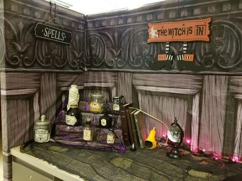 Witch Cubicle Decorations, Hocus Pocus Cubicle Decor, Halloween Cubicle Decor Contest, Halloween Office Decorations Cubicles, Cubicle Halloween Decorations, Branch Ideas, Halloween Cubicle, Cubicle Ideas, Office Cube