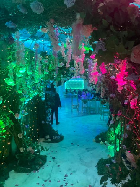 Avatar Theme Party Decor, Night In The Bayou Prom, Night On The Bayou Theme, Under The Sea Party Aesthetic, Haunted Ocean Halloween, Ocean Party Aesthetic, Avatar The Way Of Water Party, Deep Sea Decorations, Underwater Set Design