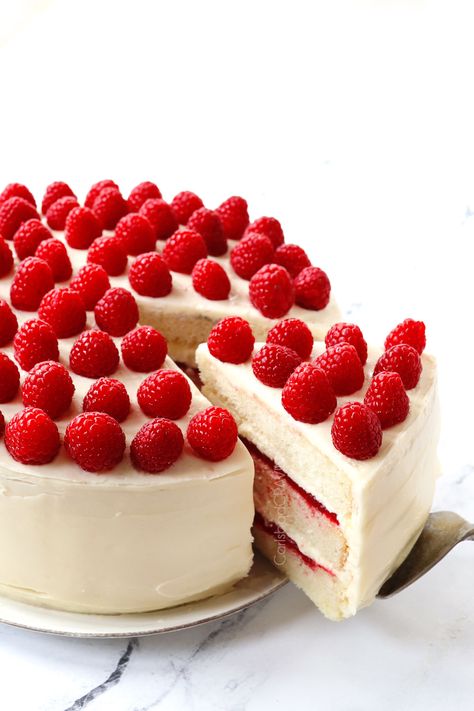 Raspberry Desserts Cake, White Chocolate Cake Recipe, White Chocolate Cream Cheese Frosting, Lisa Birthday, Chocolate Raspberry Cake Recipe, White Chocolate Raspberry Cake, Chocolate Raspberry Mousse Cake, Raspberry Cake Recipes, Best White Chocolate