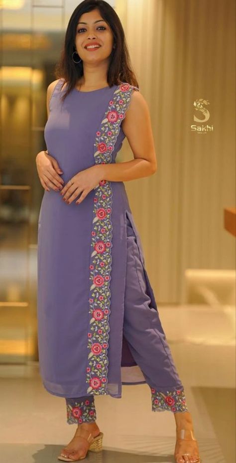 Chic Suit Styles: Elevate Your Wardrobe with Fresh Looks Silk Kurti Designs, Stylish Kurtis Design, Long Gown Design, Churidar Designs, Simple Kurta Designs, Designer Kurti Patterns, Simple Kurti Designs, Long Kurti Designs, Salwar Kamiz