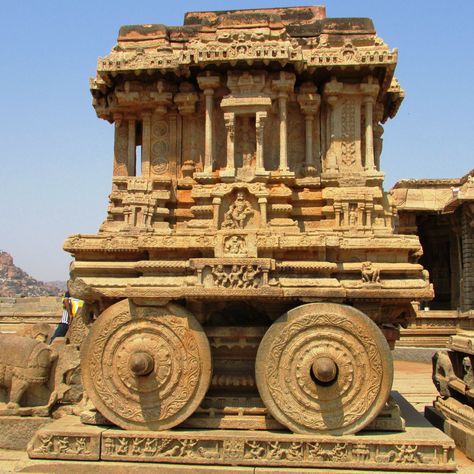 Hampi Temple, Hampi India, भारतीय इतिहास, India Vacation, Indian Temple Architecture, Ancient Indian Architecture, Temple Architecture, Hampi, India Tour