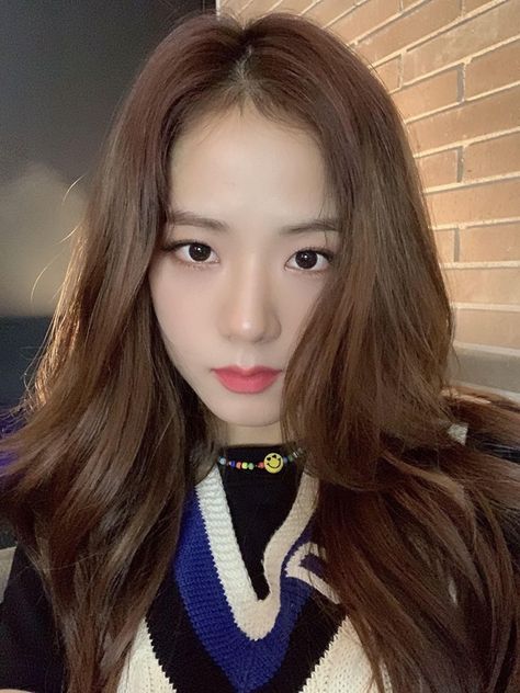 Jisoo Selca, Rosé Jisoo, Blackpink Members, Kim Jisoo, Blackpink Photos, Blackpink Fashion, Lalisa Manoban, Blackpink Lisa, Blackpink Jisoo