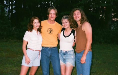 cindy berman, tommy slater, alice, and arnie | fear street 1978 behind the scenes Mccabe Slye, Fear Street 1978, Dead Of Summer, Street Pics, Fear Of Love, Fear Street, Casting Pics, Scene Photo, Street Outfit