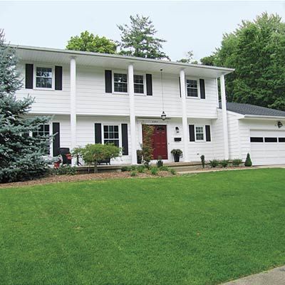 Photoshop Redo: Buffing Up a Neo-Colonial - This Old House Colonial Facade, Modern Colonial House, Ranch Makeover, Colonial Interior Design, Exterior Columns, Southern Colonial, Colonial House Exteriors, Raised Ranch, Split Foyer