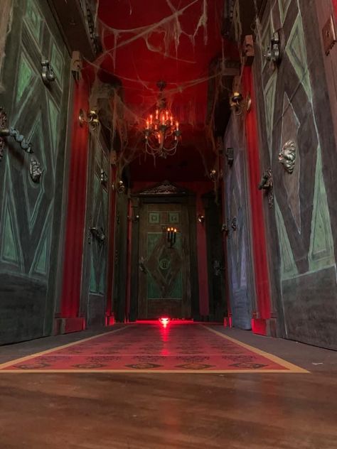 Hunted Mansion Aesthetic, Dracula Castle Interior, Villain Lair Interior, Haunted Mansion Hallway, Horror House Interior, Haunted Castle Aesthetic, Haunted School Aesthetic, Horror House Aesthetic, Mansion Corridor