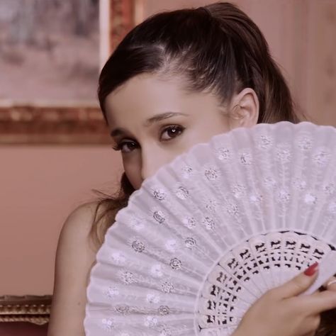 Yours Truly Era, Ariana Grande Yours Truly, Ariana Grande The Way, Ariana Grande Music Videos, Tiny Elephant, Ariana Grande Pictures, Ariana G, Eternal Sunshine, Rare Photos