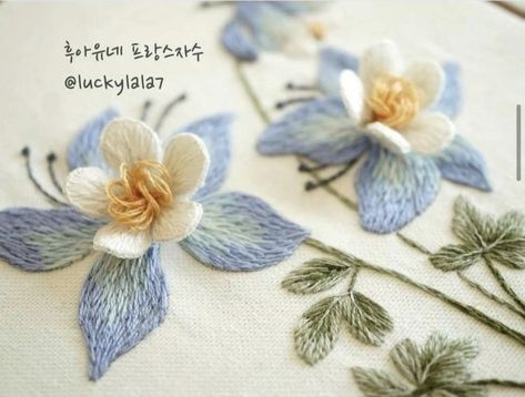 Brazilian Embroidery Stitches, Embroidery Crochet, Hand Embroidery Patterns Flowers, Embroidery Stitches Tutorial, Hand Embroidery Flowers, Brazilian Embroidery, Embroidery Flowers Pattern, Handwork Embroidery Design, 자수 디자인