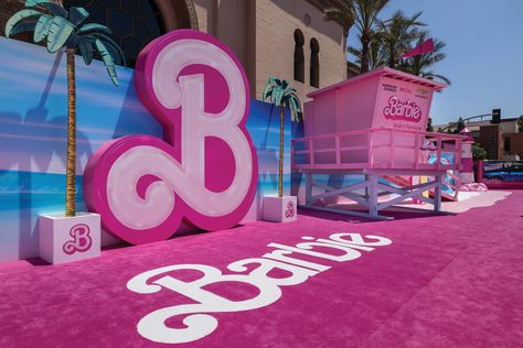 Think Pink: Warner Bros. Nets the Brand Win of the Summer with a Joyful 'Barbie' Campaign - Event Marketer Festival Activations, Buzz Marketing, Barbie Event, Event Booth Design, Event Agency, Event Booth, We Are Festival, Experiential Marketing, Pink Carpet