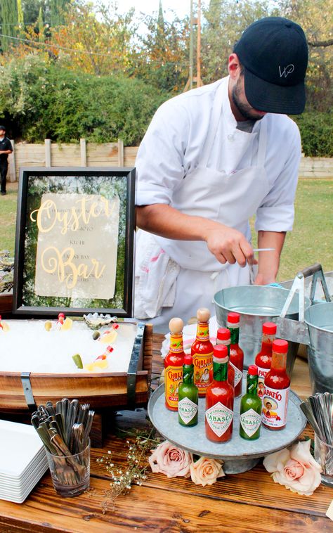 Oyster Bars and Raw Bars are always a hit at weddings. Plan one for your cocktail hour for a guaranteed crowd pleaser. Seafood Buffet Ideas, Oyster Roast Party, Seafood Alfredo, Seafood Party, Seafood Salad Pasta, Seafood Recipes Crab, Sea Food Salad Recipes, Seafood Buffet, Oyster Roast