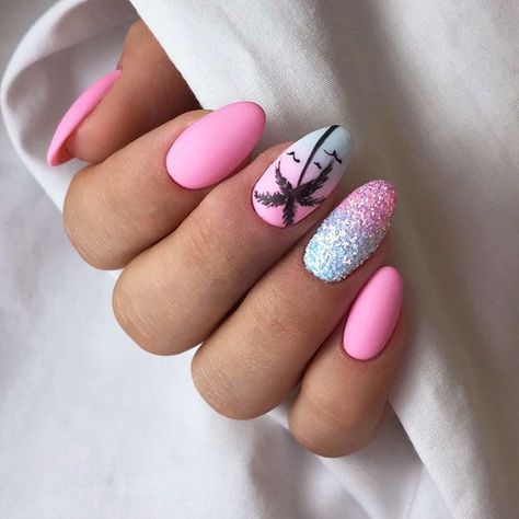 Palm Tree Nail Art, Tropical Nail Designs, Palm Nails, Stiletto Nails Short, Tree Nail Art, Palm Tree Nails, Beach Nail Designs, Unghie Sfumate, Tropical Nails