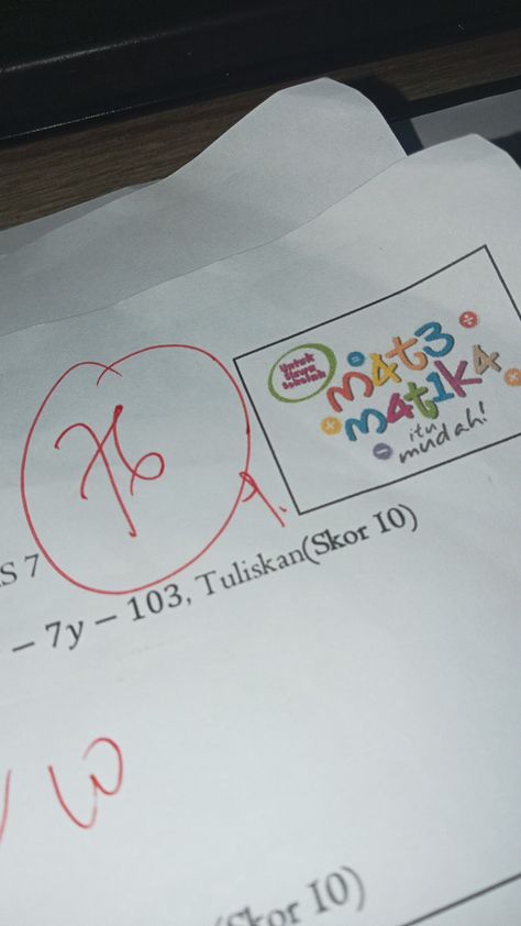 Hai,aku belajar matematika tapi lancar dan awal awal aku menghitung skor nya kupikir akan mendapat nilai 75 ternyata 76! Academic Validation, Anime, Quick Saves