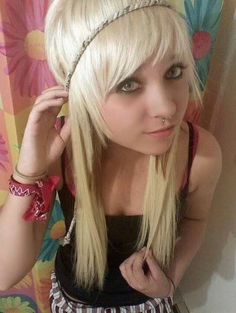 Blonde Stylized Mullet Blonde Scene Hair, Emo Girl Hair, Emo Pictures, Emo Hair, Scene Girls, Scene Kids, Scene Hair, Emo Girls, Popular Hairstyles