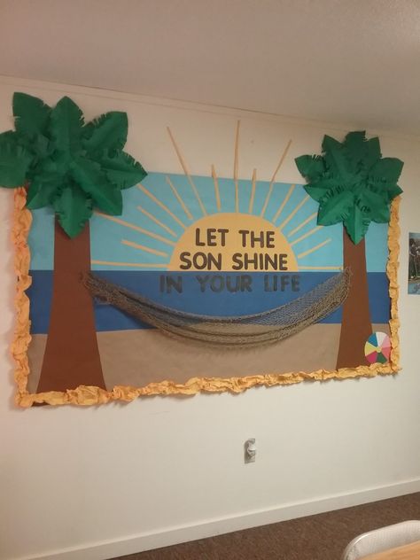 When you need to redo the bulletin board in your Sunday school class but don't have a creative bone in your body. Thank goodness you have a daughter that does. Palm Tree Bulletin Board, Ocean Theme Classroom Door, Beach Bulletin Board Ideas, Beach Bulletin Boards, Disney Bulletin Boards, Ra College, Kindergarten Sunday School, Preschool Ministry, Bulletin Board Tree