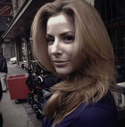 Alex Cabot And Casey Novak, Law And Order Svu Casey Novak, Casey Novak Icon, Casey Novak Aesthetic, Svu Aesthetic, Svu Cast, Casey Novak, Alex Cabot, Diane Neal