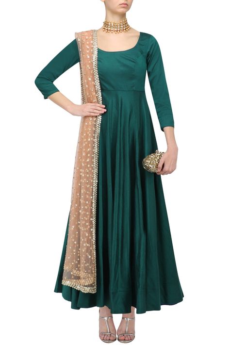 Kalidaar Anarkali, Green Anarkali Dress, Green Anarkali, Silk Anarkali Suits, Designer Anarkali Dresses, Gown With Dupatta, Gown Bridesmaid, Gown Party Wear, Simple Frocks