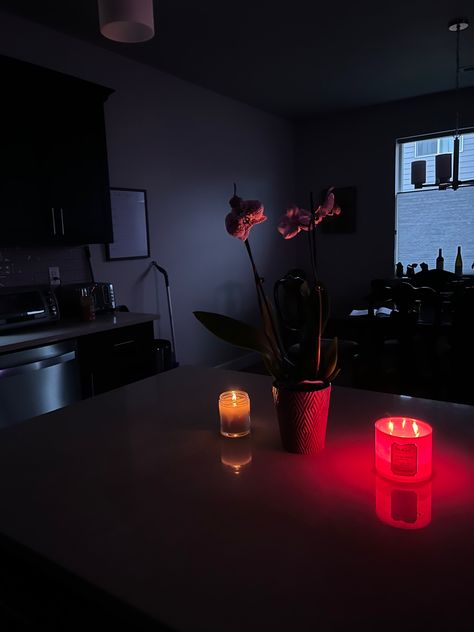 ambience aesthetic Dim Room Aesthetic, Ambient Lighting Aesthetic, Ambience Aesthetic, Ambient Lighting Living Room, Ambient Aesthetic, Mini Concept, Dorm Aesthetic, Ambiance Lighting, Ambience Lighting