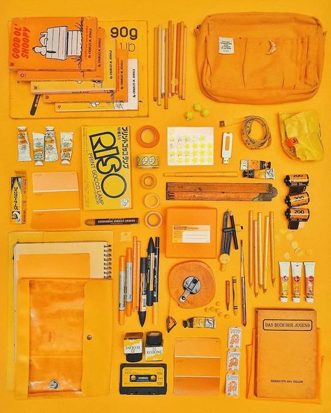 Bujo😗 | OtrioStationery.com on Instagram: “How so you say "orange" in your language? Comment below🧡 Swipe for more awesomeness at our shop! Get yours by clicking link in bio…” Yellow Stationery, Zebra Mildliner, Riso Print, Bujo Inspiration, Study Notes, Brush Pen, Cool Posters, Cover Pages, Bits And Bobs