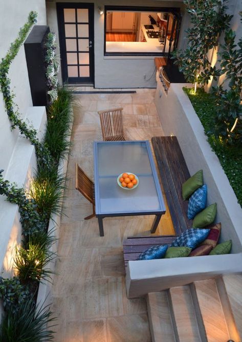 46 Inspiring small veranda decorating ideas.  LOOOOVE the bench.  whole idea is great but would need to be a thinner table to fit in space. Ideas Terraza, Small Patio Design, Small Patio Decor, Backyard Ideas For Small Yards, Backyard Seating Area, Concrete Patios, Small Patio Garden, Backyard Seating, Garden Design Layout