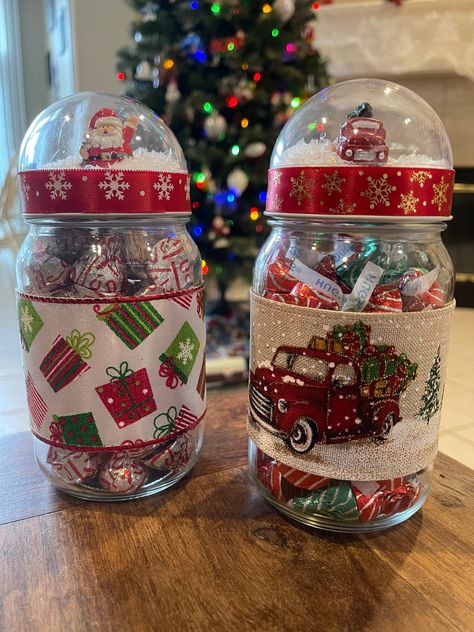 These adorable snow globe mason jars will be a great addition to your Christmas decor or an adorable gift for a loved one. The lids come off and you can put your favorite treat or treasures inside the jar. Love how these look filled with candy. The Neighbors really appreciated them too! Candy not included. Small ribbon on lid may vary.