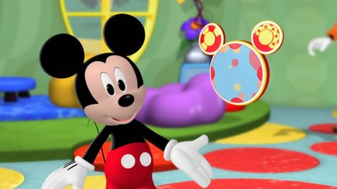 Mickey's Round Up on Apple TV Clarabelle Cow Disney, Clarabelle Cow, Mickey Mouse Imagenes, Pet Parade, Pirate Adventure, Mickey Mouse Clubhouse, Adventures In Wonderland, Disney Junior, Mickey Minnie