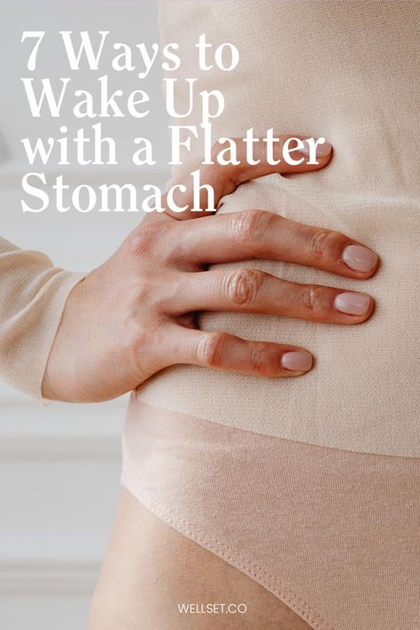 How to naturally reduce bloat and wake up to a flatter stomach. #wellness #nutrition #fitness #selfcare How To Debloat, Reduce Bloat, Stomach Swelling, Diet Detox, Bloated Stomach, Flatter Stomach, Ways To Wake Up, Bloated Belly, Natural Therapy