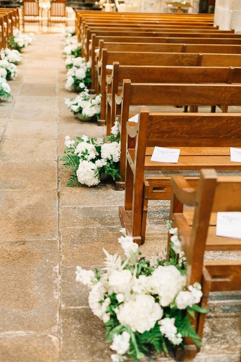 white and green aisle runner | Church ceremony, hydrangea, ferns, low arrangements, ceremony ideas, inspiration, wedding ceremony, luxury, elegant, classic, traditional, beautiful ceremony ideas, summer, decoration, decor, flowers, white, green | Photography Sophie Delaveau - Flowers Veronique Lorre Aisle Runner Flowers, Green And White Aisle Flowers, Wedding Aisle Flowers Indoor, Aisle Marker Flowers, Hydrangea Aisle Decor, Ceremony Aisle Decor Indoor, Green Aisle Runner, Aisle Markers Wedding, Wedding Chapel Decorations