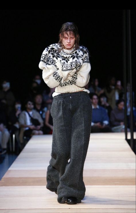 Fall Fashion 2023, Fall 2023 Fashion, Winter Knitwear, Wool Clothing, Knitwear Fashion, Wool Trousers, Runway Looks, 2023 Collection, Print Trends