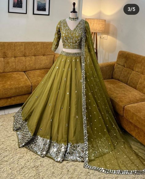 Trending Lehenga Designs, Trending Lehenga, Lehenga For Girls, New Lehenga, Haldi Dress, Lehenga Design, Bridal Lehenga Designs, Simple Lehenga, Latest Bridal Lehenga