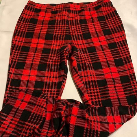 Shein Size 2xl Red Plaid Pants With Ruching On Legs. Very Classy Pants. Nwot & Smoke Free/Pet Free Home Free/Per Free Home. See Photos For Complete Description/Details. Never Worn Red Plaid Pants, Classy Pants, Style Wide Leg Pants, Side Leggings, Strap Pants, Black Jogger Pants, Black And White Stars, Joggers Track Pants, Black Wide Leg Pants