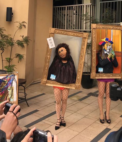 Japanese Art Students Turned Themselves Into Famous Paintings, Including The Biggest Fail Ever - Ecce Homo Art History Timeline, History Wallpaper, Art History Memes, Art History Major, Art History Lessons, History Tattoos, Halloween Parade, Classic Portraits, Colossal Art