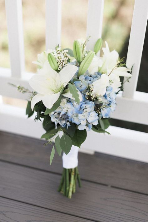 Blue And White Wedding Bouquets Simple, Blue Wedding Bouquet Ideas Simple, Blue White Green Bridesmaid Bouquet, White And Blue Flowers Bouquet, Wedding Bouquets Bride Blue And White, Blue Accent Bouquet, Blue Bride Flower Bouquet, Bouquets With Blue Flowers, Light Blue And White Bridesmaid Bouquet